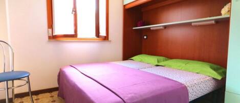 2 bedrooms, Internet