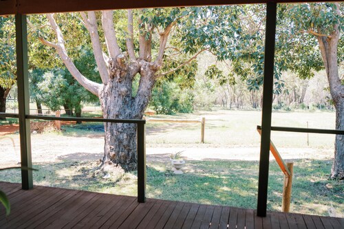 Bentley Hill Farm Cottage, peaceful countryside retreat