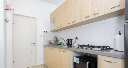 Quiet Oasis in the Center