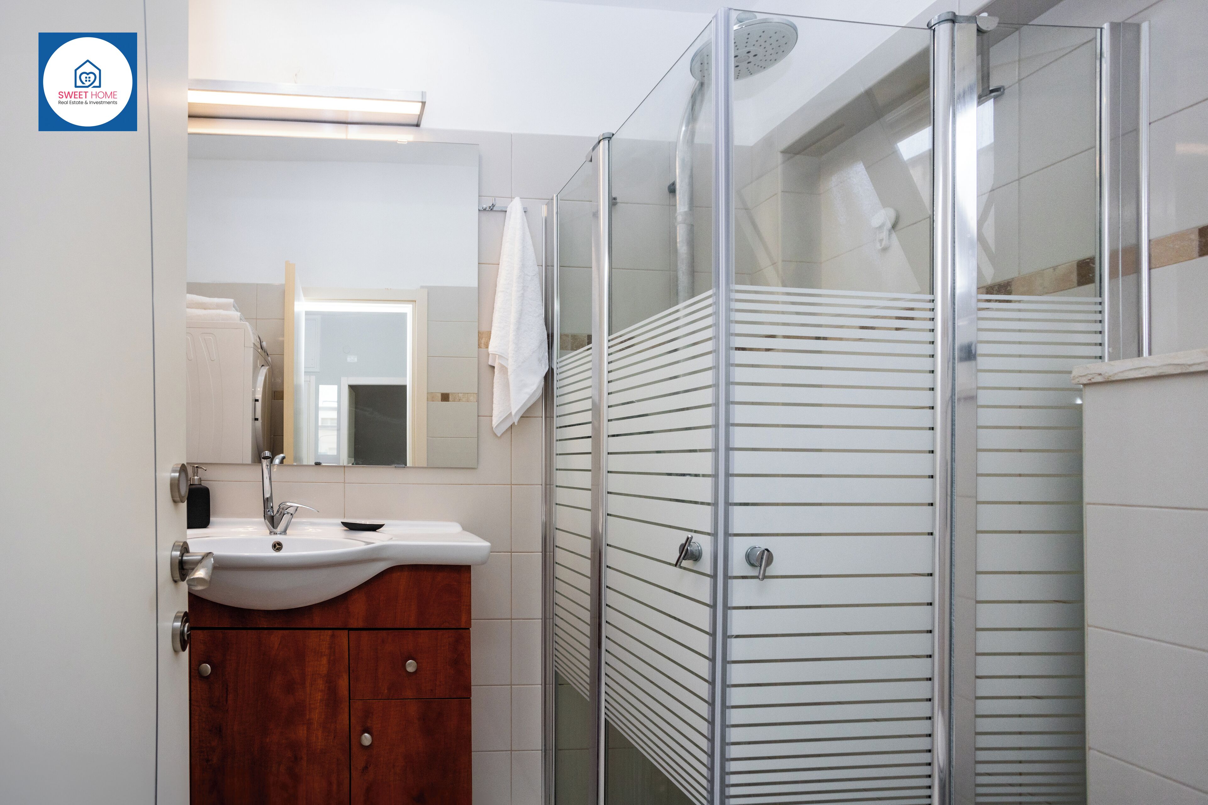 City Double Room | Bathroom