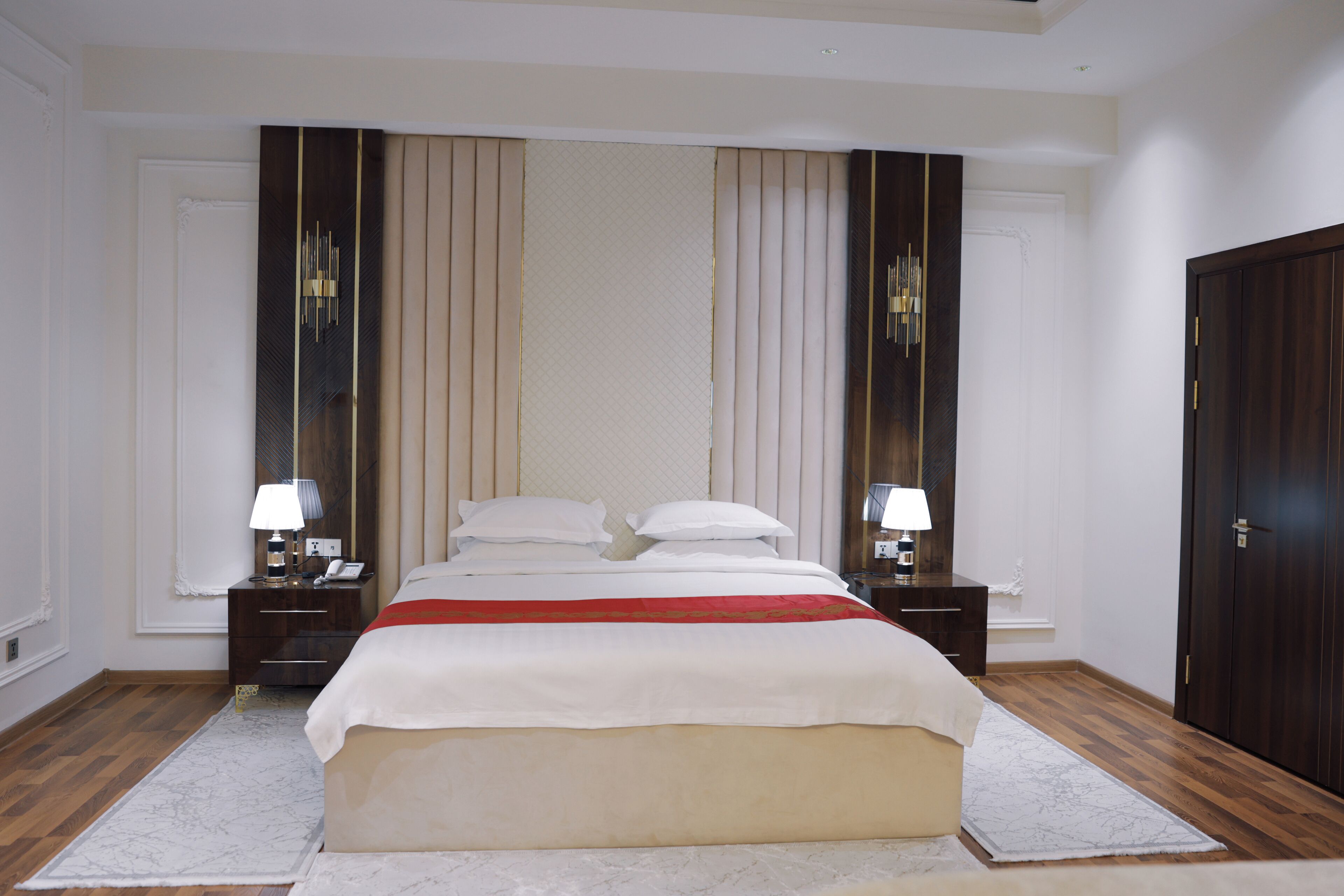 Deluxe Double Room | In-room safe, desk, laptop workspace, blackout curtains