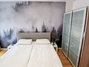 مكتب وخدمة الإنترنت