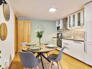 Fridge, microwave, dishwasher, cookware/dishes/utensils - Na Kovárně by Interhome (Pec pod Snezkou)