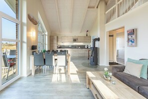 TV, fireplace - Vacation home "Blanker Hans" in Dagebüll for up to 4 people (Dagebüll)