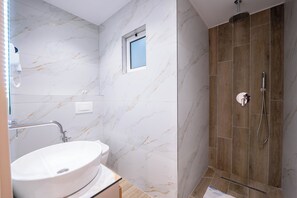 Deluxe-Doppelzimmer | Badezimmer