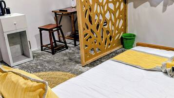 Deluxe Room, City View | Iron/ironing board, free WiFi