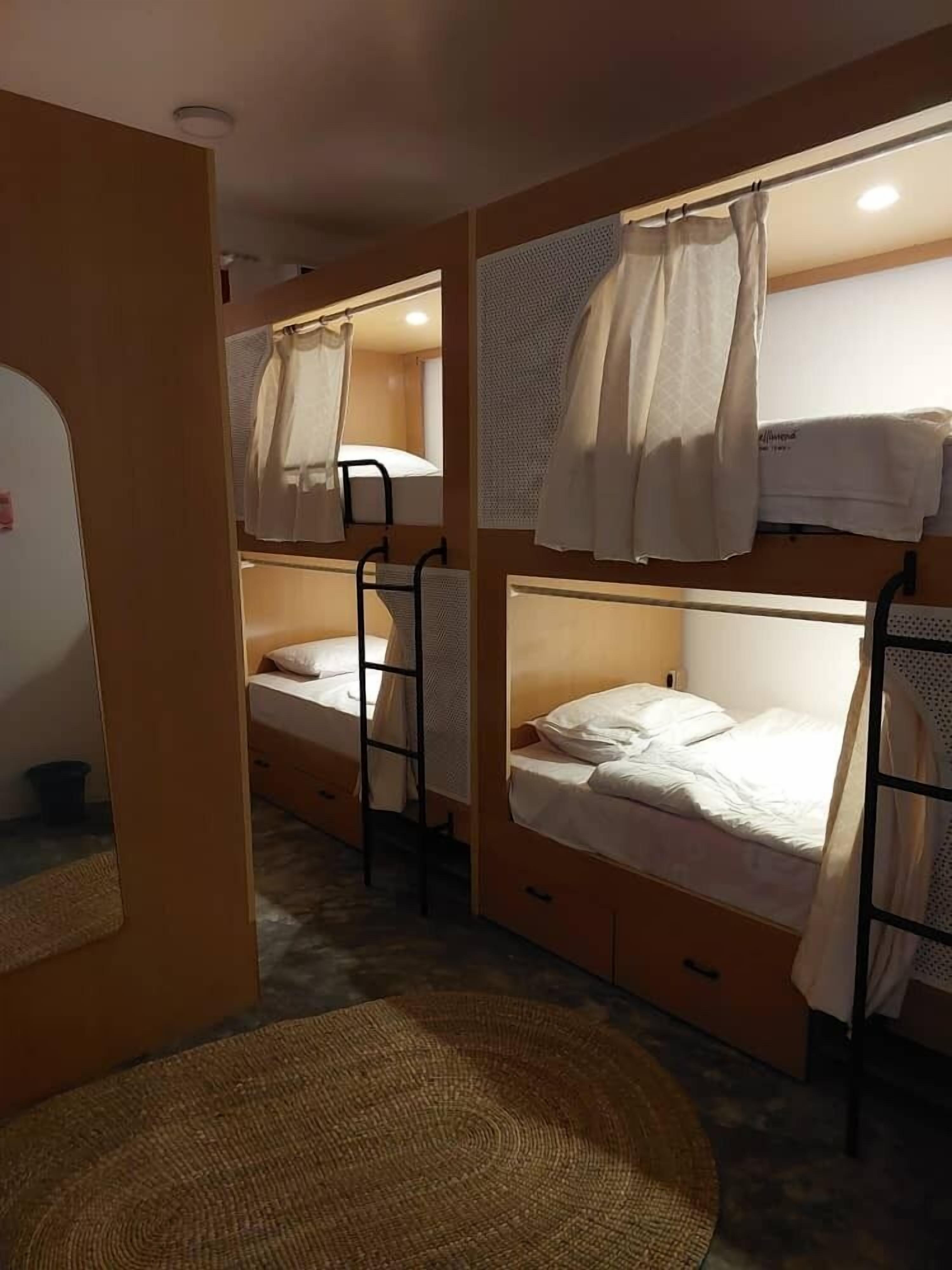 Yhteismajoitus | Silitysrauta/-lauta, ilmainen Wi-Fi