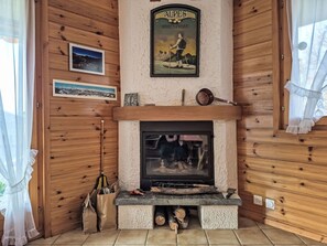 Fireplace - La Meinaz by Interhome (Veysonnaz)