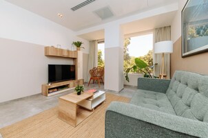 Estúdio, vista para o jardim | Vista do quarto