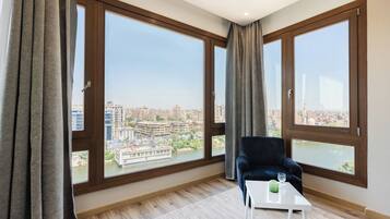 الإطلالة من المنشأة