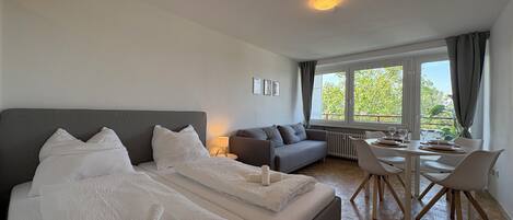 1 bedroom, WiFi, bed sheets