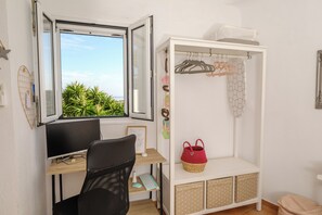 Interior - Jasmine Summer House – Quiet Retreat with Stunning Views (Lasithi)