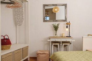 2 عدّة غرف نوم وسرير سفر وواي فاي مجانًا