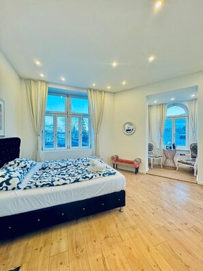 Apartament bàsic | Planxa i posts de planxar 