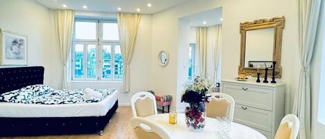 Basic-Apartment | Bügeleisen/Bügelbrett