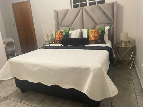 Lovely 1-bedroom cottage in Vryheid for a relaxing getaway