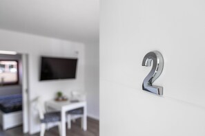 1 bedroom, WiFi - Apartment '2' with Wi-Fi (Weddingstedt/OT Weddinghusen)