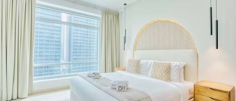 Exclusive Apartment, City View | In-room safe, individually decorated, individually furnished