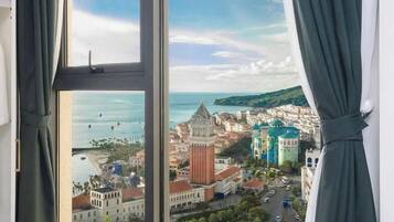 Appartamento Grand, 2 camere da letto, balcone, vista oceano | Biancheria da letto ipoallergenica, materassi in memory foam, minibar