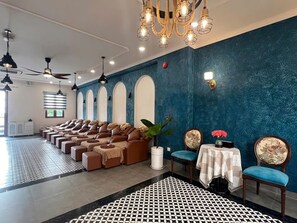 Hotstone-massages, Thaise massages, massagebehandelingen