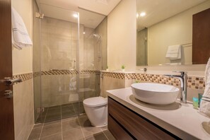 Hair dryer, towels, soap, toilet paper - 2BHK BIG BALACONY& CANAL VIEW WATERFRONT dubai mall (Dubai)