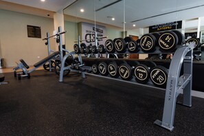 Fitness facility - 2BHK BIG BALACONY& CANAL VIEW WATERFRONT dubai mall (Dubai)