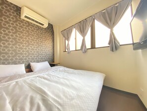 Room, Multiple Beds, Non Smoking, Kitchen - AkiraHome Dobutsuenmae (Osaka)