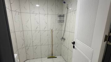 Free toiletries, towels, soap, shampoo