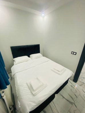 Condo clásico, balcón, vista a la ciudad | Wifi gratis