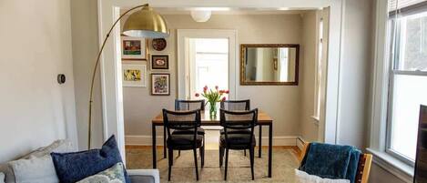 Smart TV, books, computer monitors