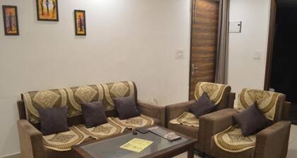 AniGanges - Quiet 1-Bedroom AC Retreat in Veerbhadra, Rishikesh