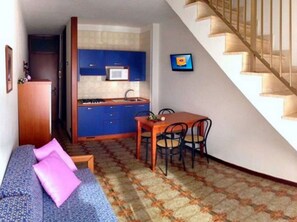 Appartamento, 1 camera da letto, terrazzo | Soggiorno