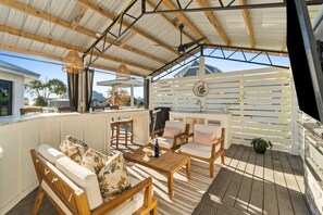 Terrace/patio - Beacon Breeze- Golf cart, backyard oasis, family friendly! (Port St. Joe)