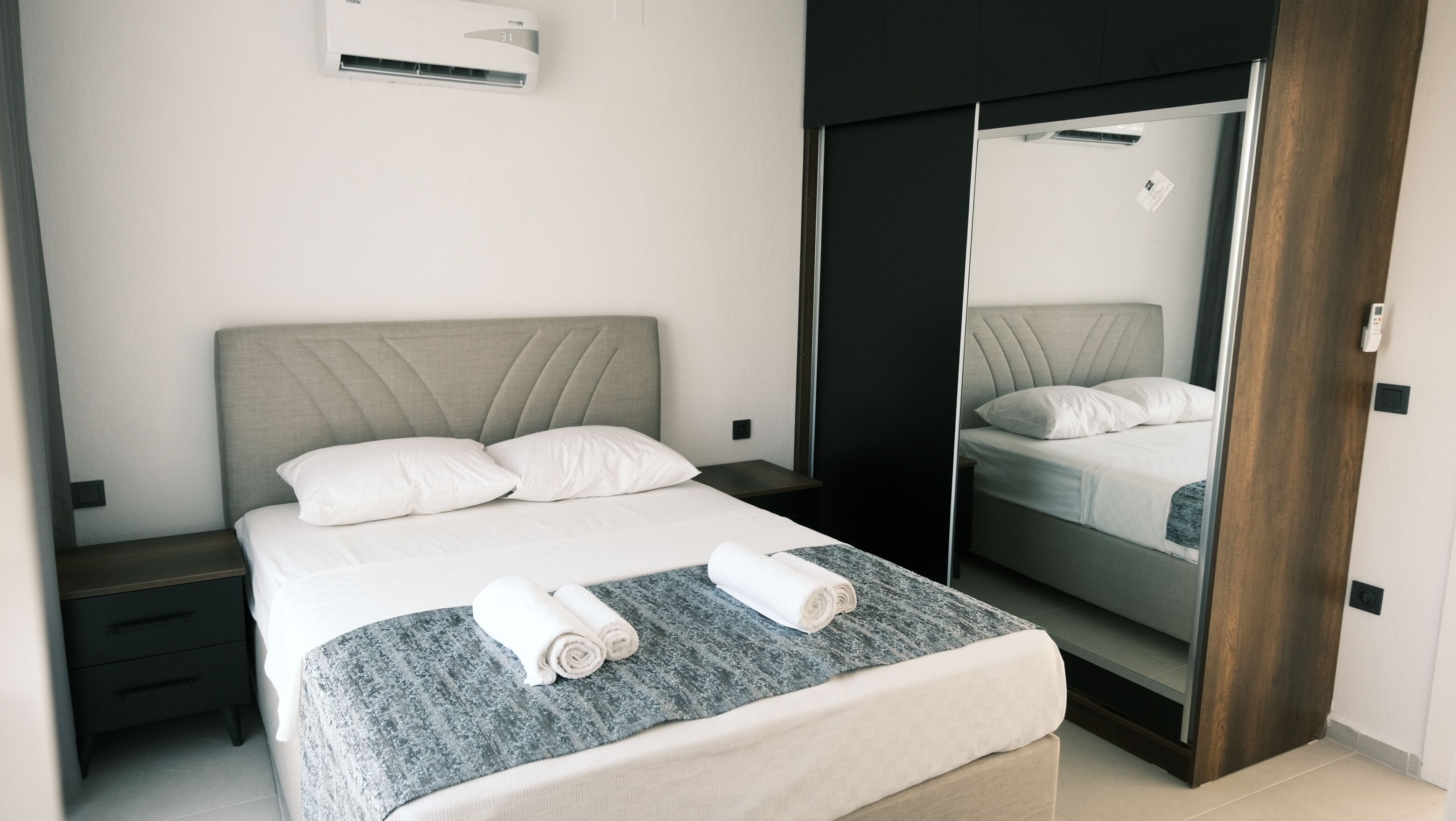 Classic-Doppelzimmer, Gartenblick | Bügeleisen/Bügelbrett, kostenloses WLAN