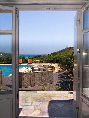 Interior - House with private pool (Kamares Naousas)