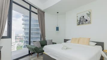 Desk, laptop workspace, free WiFi