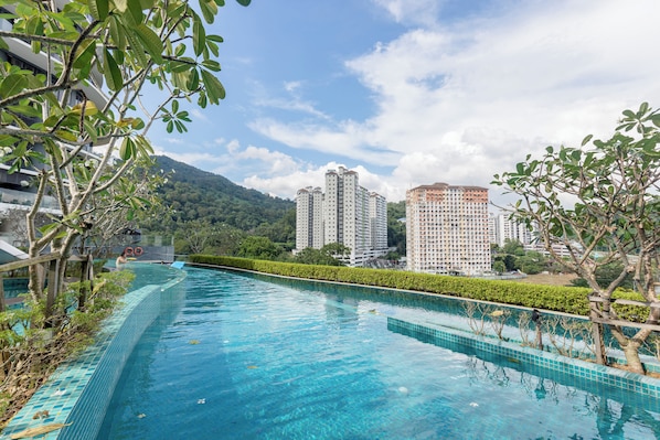 Indoor pool, outdoor pool