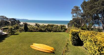 Seaview Escape in Patons Rock