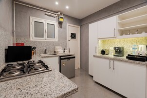 Apartamento, 1 habitación, vistas a la ciudad | Cocina privada