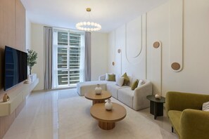 TV - Stylish Vacation Home | Next to Sheikh Zayed Road (Dubai)