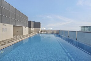 Pool - Stylish Vacation Home | Next to Sheikh Zayed Road (Dubai)