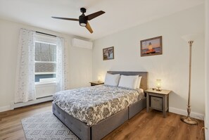 3 chambres, fer et planche à repasser, Wi-Fi, draps fournis