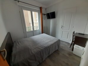 4 chambres, fer et planche à repasser, Wi-Fi