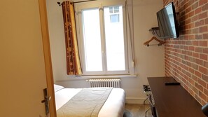 Iron/ironing board, WiFi