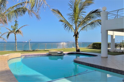 Sea Shells A beautiful luxurious SeaView unit in Umhlanga Rocks