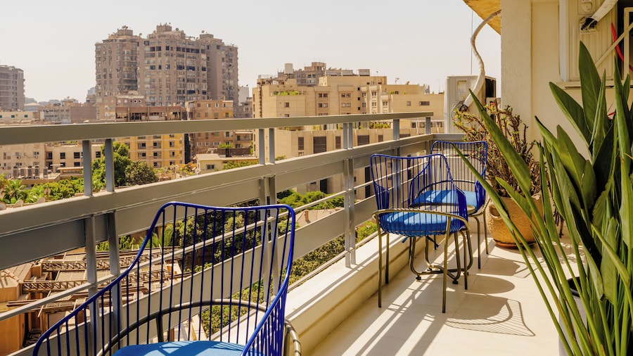 Brasbell Zamalek Chroma Central Location