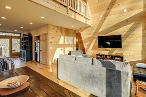 House (2 Bedrooms) | Interior - Steps to State Park! A-frame Cabin in Piney Creek (Piney Creek)