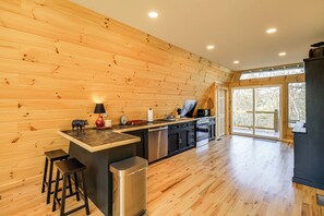 House (2 Bedrooms) | Interior - Steps to State Park! A-frame Cabin in Piney Creek (Piney Creek)