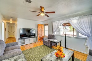 House (3 Bedrooms) | Interior - Near Hunting Grounds: Aspermont Home w/ Yard (Aspermont)