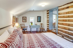 House (2 Bedrooms) | Interior - Blue Ridge Retreat! Cottage on the Rapidan River (Rapidan)